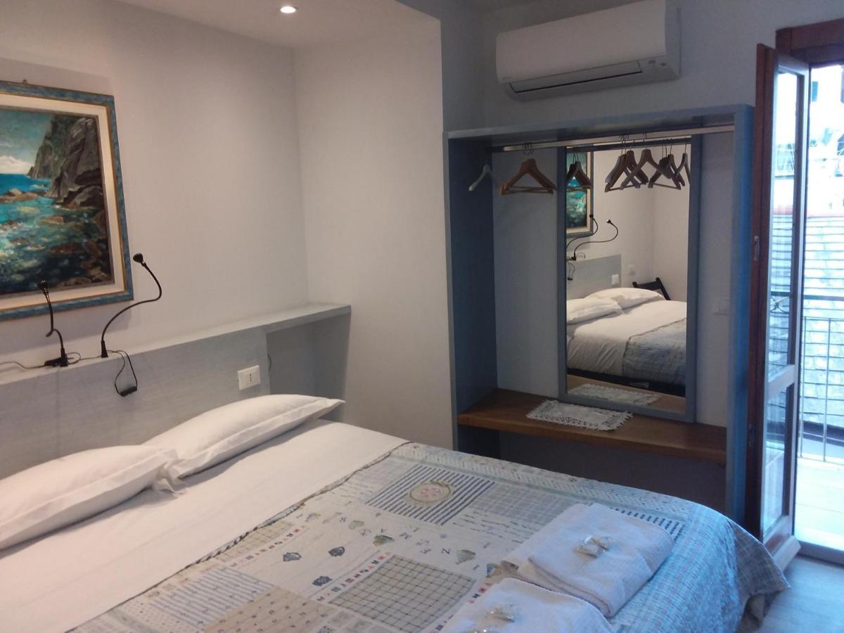 Rina Rooms Вернаца Екстериор снимка